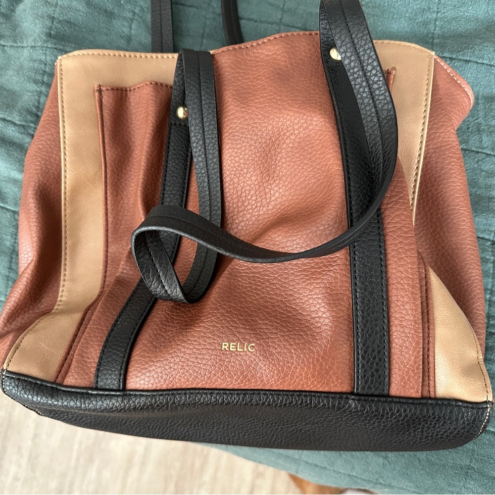 Relic by fossil leather purse